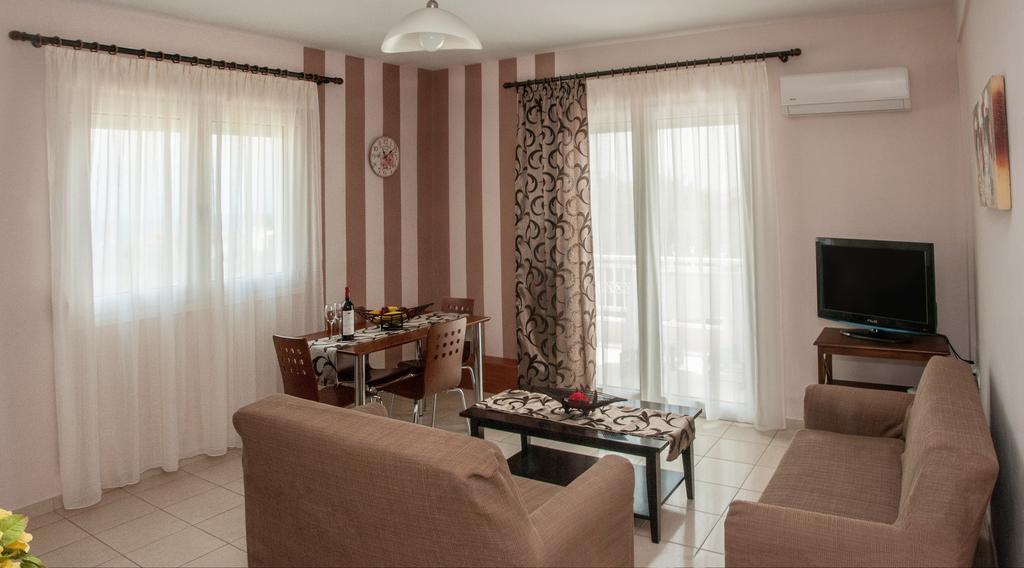 Second Home Скала Сотирос Стая снимка